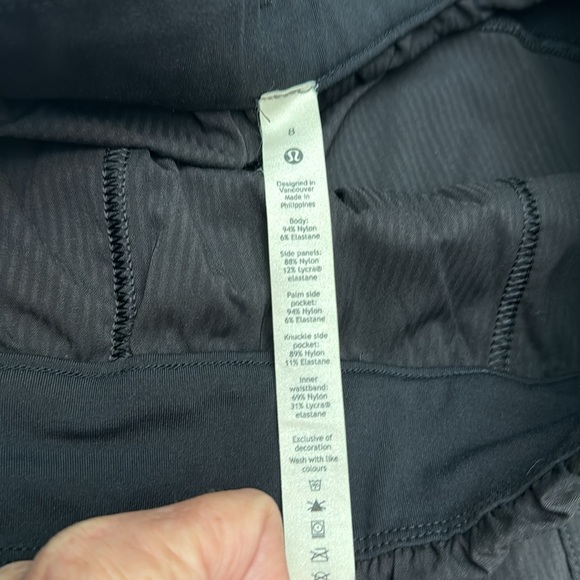 Lululemon Beyond the Studio Jogger Black Size 8 - Picture 11 of 14